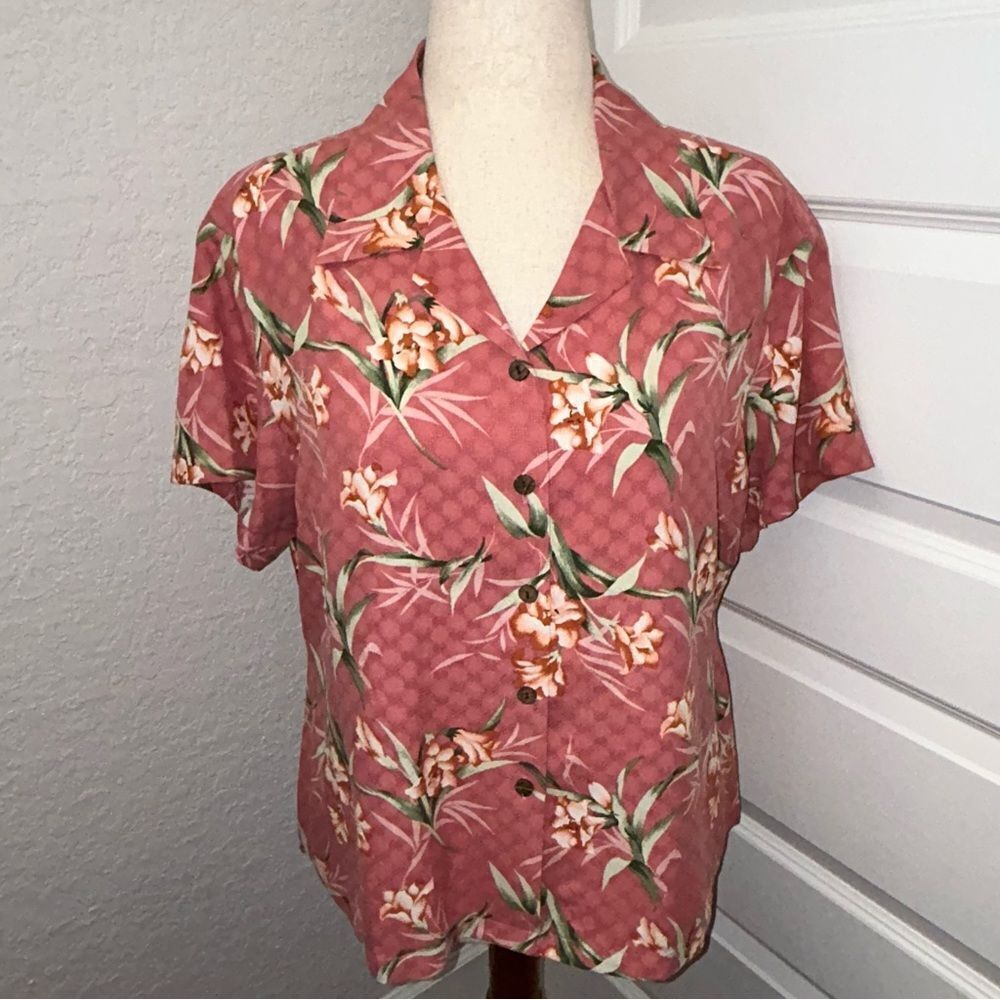 Hilo Hattie Floral Print Short Sleeve Button Front Silk Blouse Shirt Top